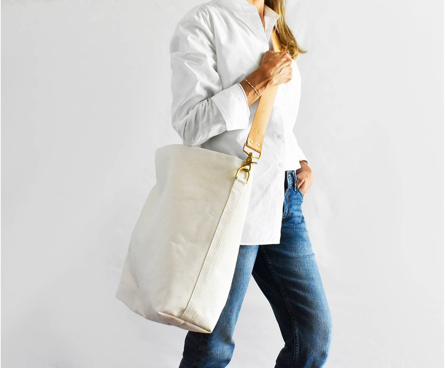 TOTE BAG WITH LEATHER STRAP