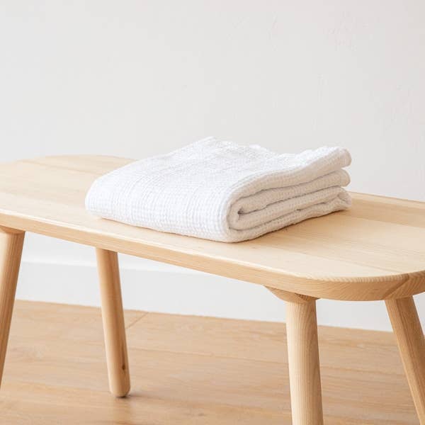 WAFFLED LINEN BATH TOWEL - WHITE