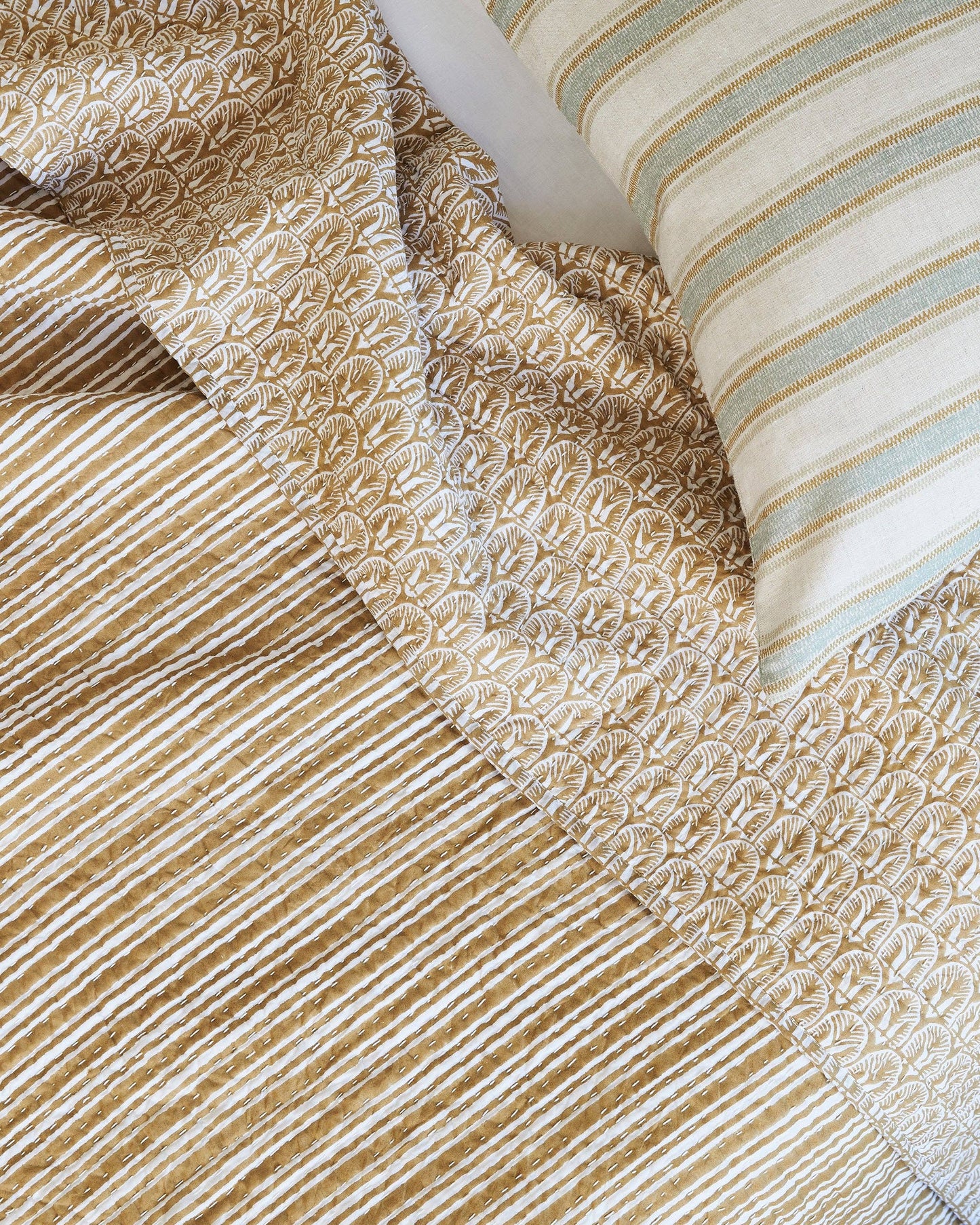 BELIZE SAFFRON QUILT