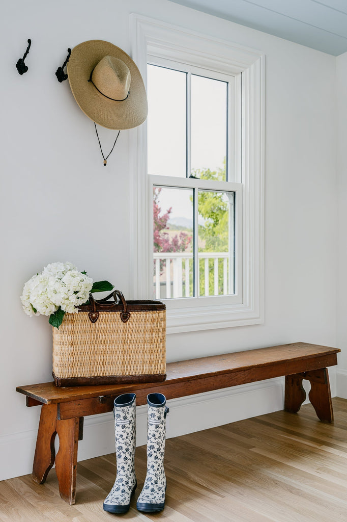 Welcome to Sirens Roost Home and A Wandering Siren: The Blog