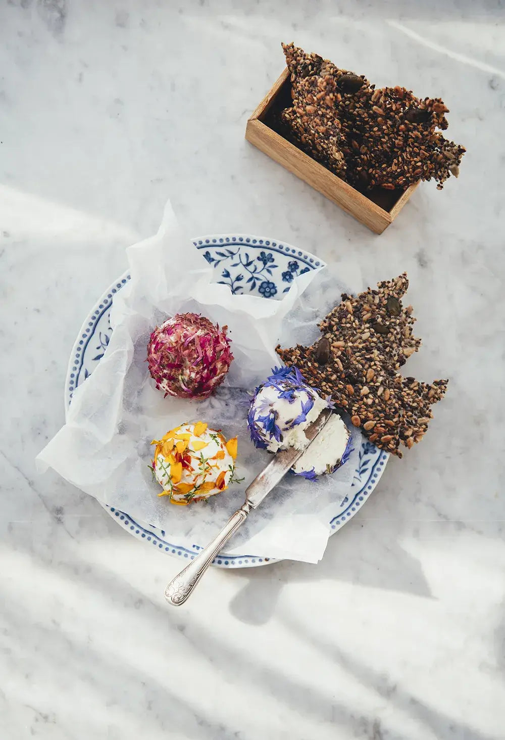 FLOWERS ON A PLATE