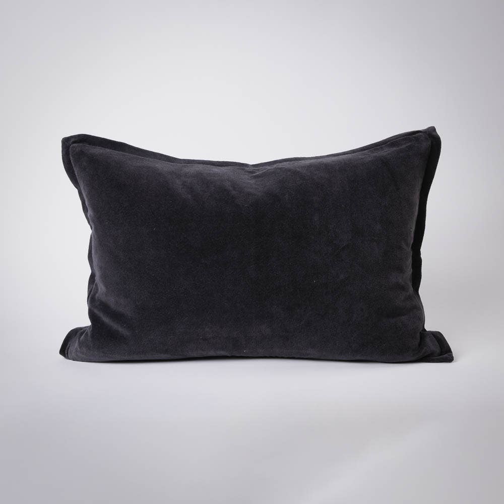 EVEIYN VELEVT PILLOW -MIDNIGHT