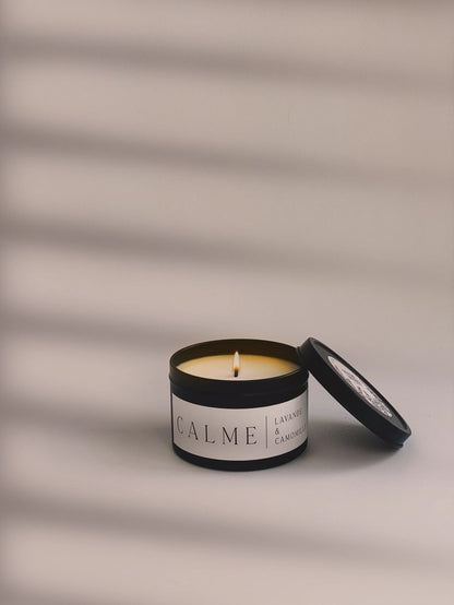 "CALME" SCENTED CANDLE - LAVENDER & CHAMOMILE