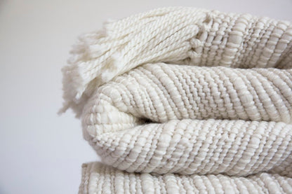 HAND-WOVEN MERINO WOOL THROW