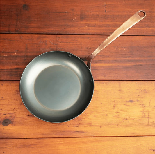 BRONZE HANDLE PRO SKILLET - 9"