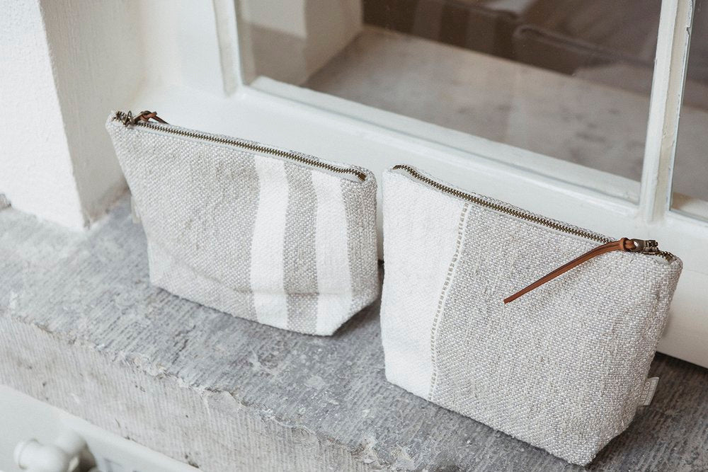 LINEN MULTI-STRIPE POUCH