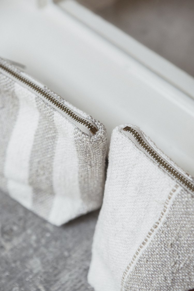 LINEN MULTI-STRIPE POUCH