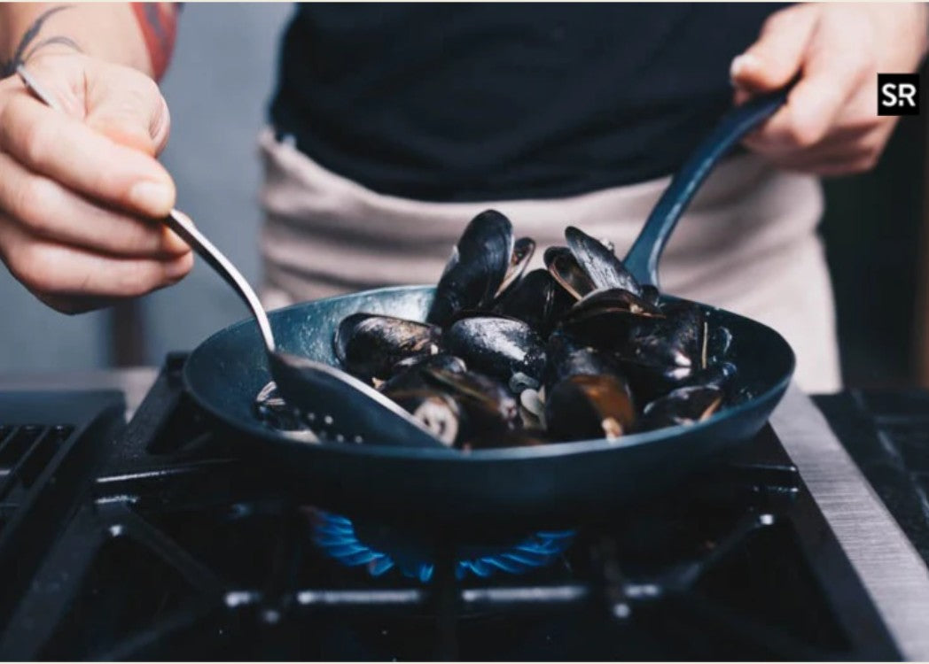 11" HERITAGE SKILLET