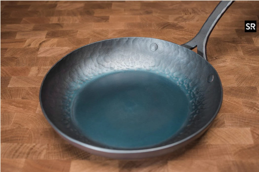 11" HERITAGE SKILLET