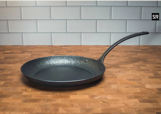 9" HERITAGE SKILLET