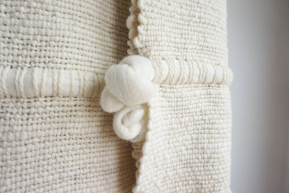 KNOT MERINO WOOL THROW