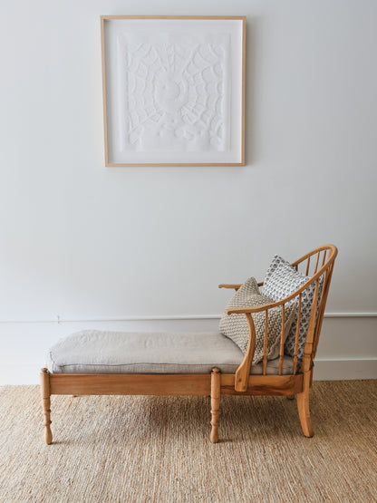 CHAISE LOUNGE