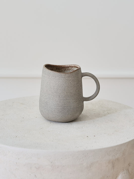 STONEWARE - MUGS WITH HANDLE