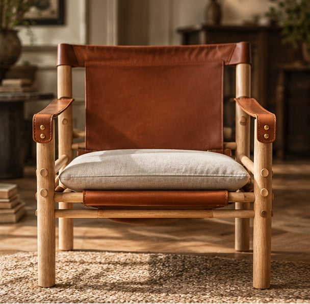PISINOE LEATHER CHAIR ("THE PERSUASIVE ONE")