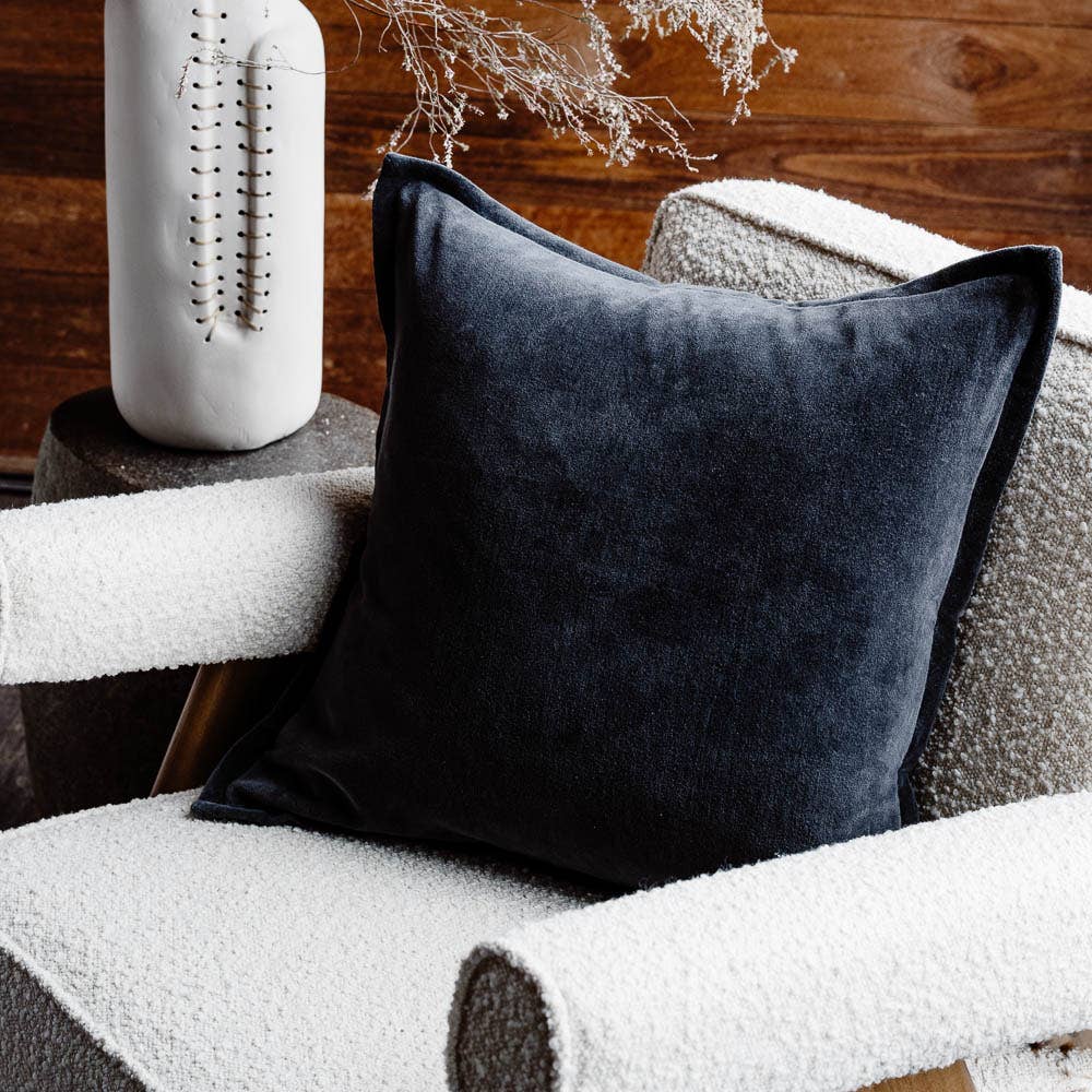 EVEIYN VELEVT PILLOW -MIDNIGHT