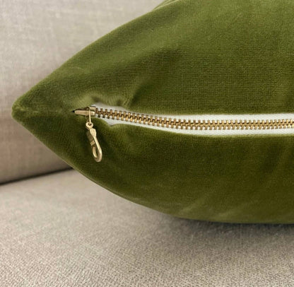 NIA GREEN VELVET PILLOW
